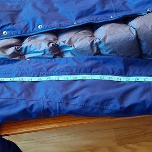 The North Face winter coat Hyvent. Small, dark blue.